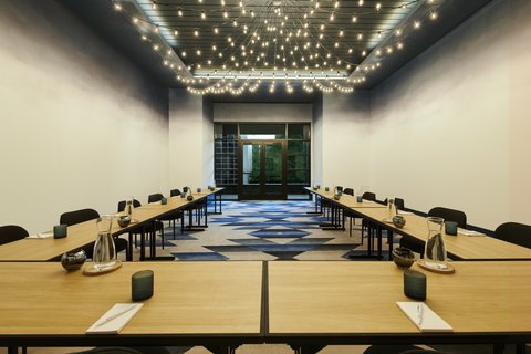 VIRGIN HOTELS NASHVILLE - Photo 33