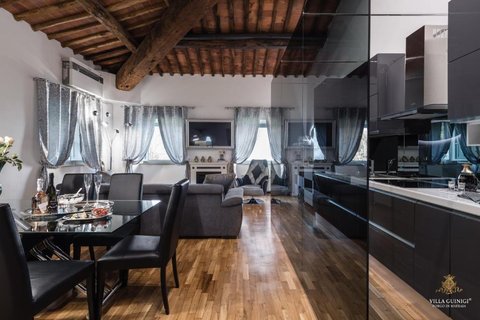 VILLA GUINIGI & BORGO DI MATRAIA RESIDENCE & POOL