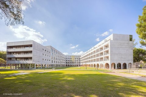 Exterior The Babel Community