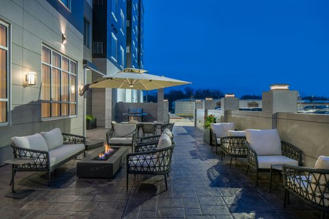 Enjoy evenings on the patio w/fire pit and grill.