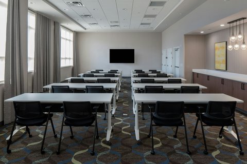 Meeting Room 1 - Classroom Setup