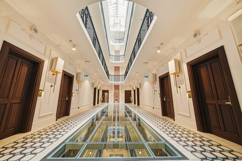 3. Floor Glass Floor 