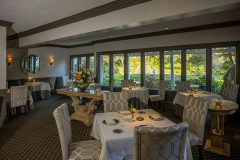RESTAURANT MAIN DINING ROOM