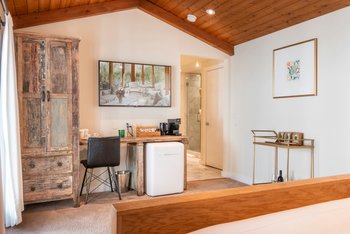 CALAMIGOS RANCH RESORT AND SPA