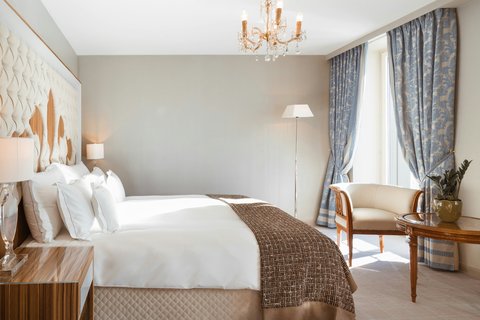 CARLTON HOTEL ST. MORITZ - Photo 35
