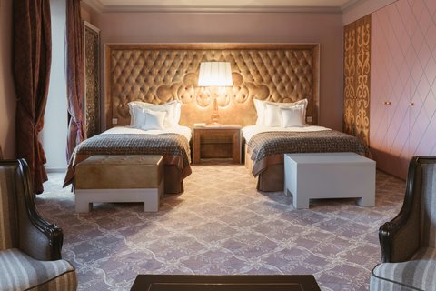 CARLTON HOTEL ST. MORITZ - Photo 19