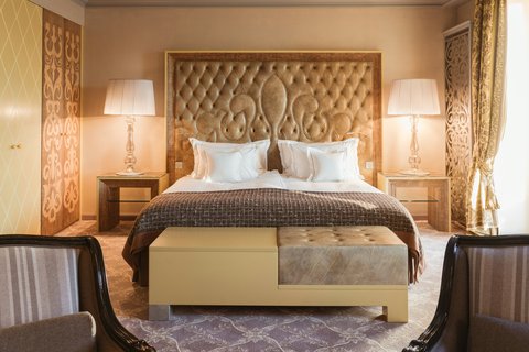 CARLTON HOTEL ST. MORITZ - Photo 13