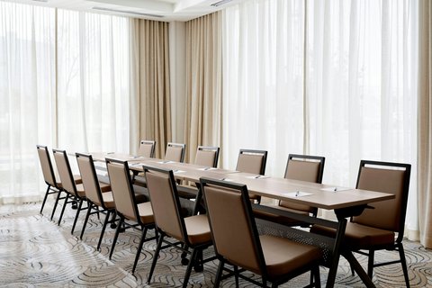 Santa Rosa Boardroom