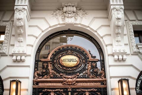 METROPOLIS