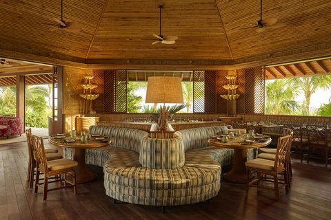 Norman\'s Cay Yacht Club Dinning