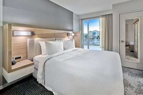 King Studio Suite Guest Bed