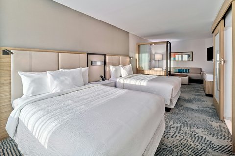Double Queen Studio Suite