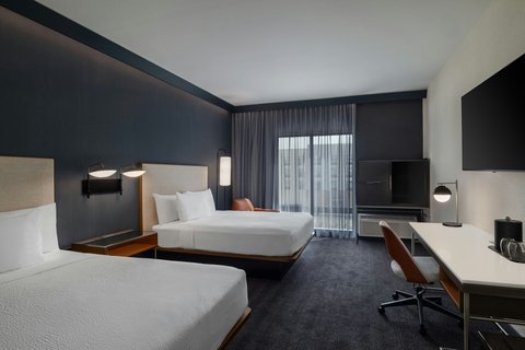 2 Queens Room 1Z6A9145