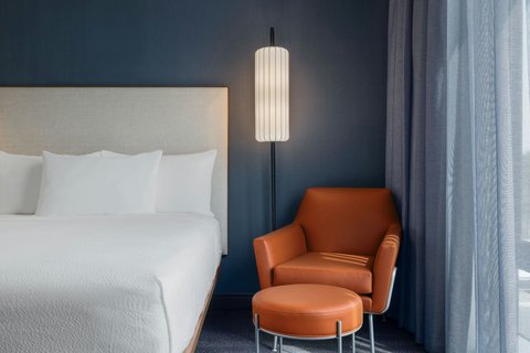 2 Queens Room 1Z6A9164