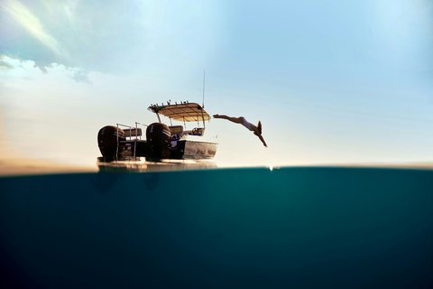 Thanda Island Activities Watersports Boating Diver Hywell Waters ret