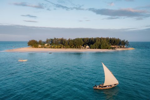 Thanda Island Activities Boating ret