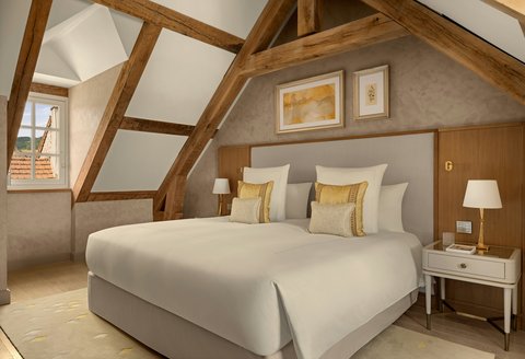 Room Details @John Athimaritis ()