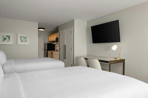 Queen bedroom with desk