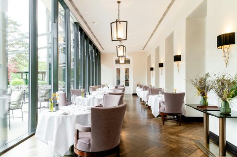 ROYAL SAVOY HOTEL AND SPA - Photo 11