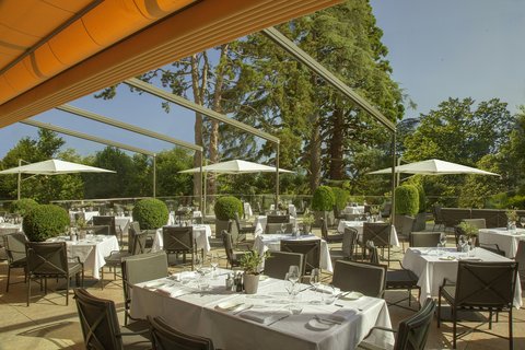 ROYAL SAVOY HOTEL AND SPA - Photo 10