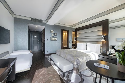 ROYAL SAVOY HOTEL AND SPA - Photo 46