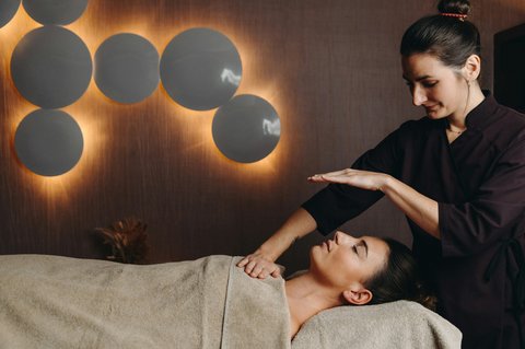ROYAL SAVOY HOTEL AND SPA - Photo 8