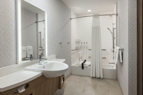 ADA Tub
