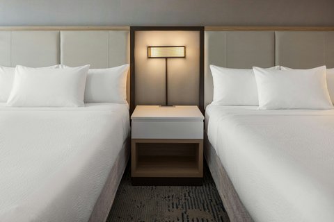 Double Queen Suite