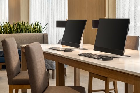 Stay productive in our downtown Houston business center.