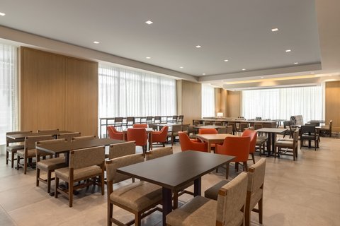 Gather for free breakfast at our downtown Houston hotel.