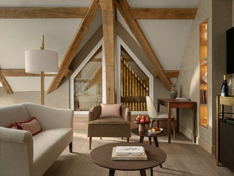 Cuverie Signature Suite @John Athimaritis