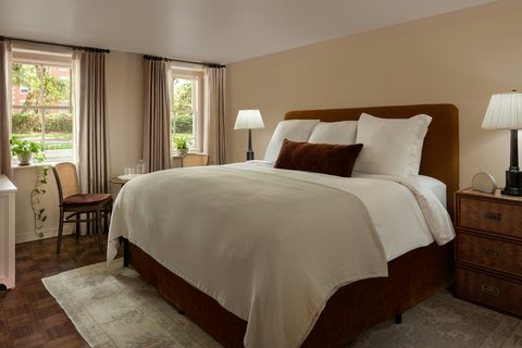 Room One - The Douglas, Savannah , GA