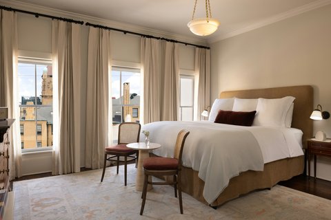 Room Sixteen - The Douglas, Savannah , GA