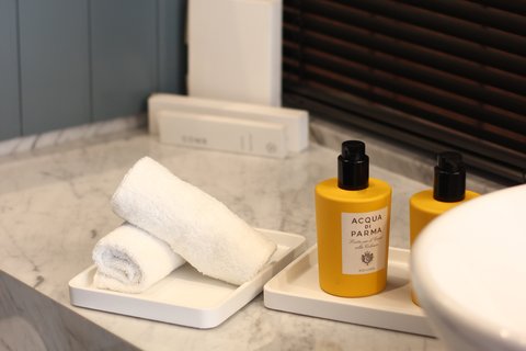 Thoughtfully chosen amenities add to your stay