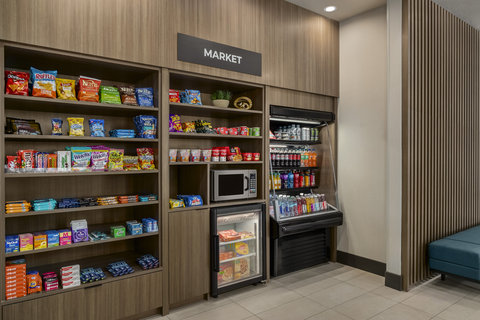 Market at Holiday Inn Commerce City Denver Airport.