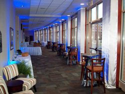  - Holiday Inn American Center Madison - I-39, I-90 & I-94, Exit 135