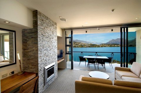 THE REES HOTEL - Photo 7