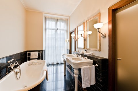 GRAND HOTEL LES TROIS ROIS - Photo 6