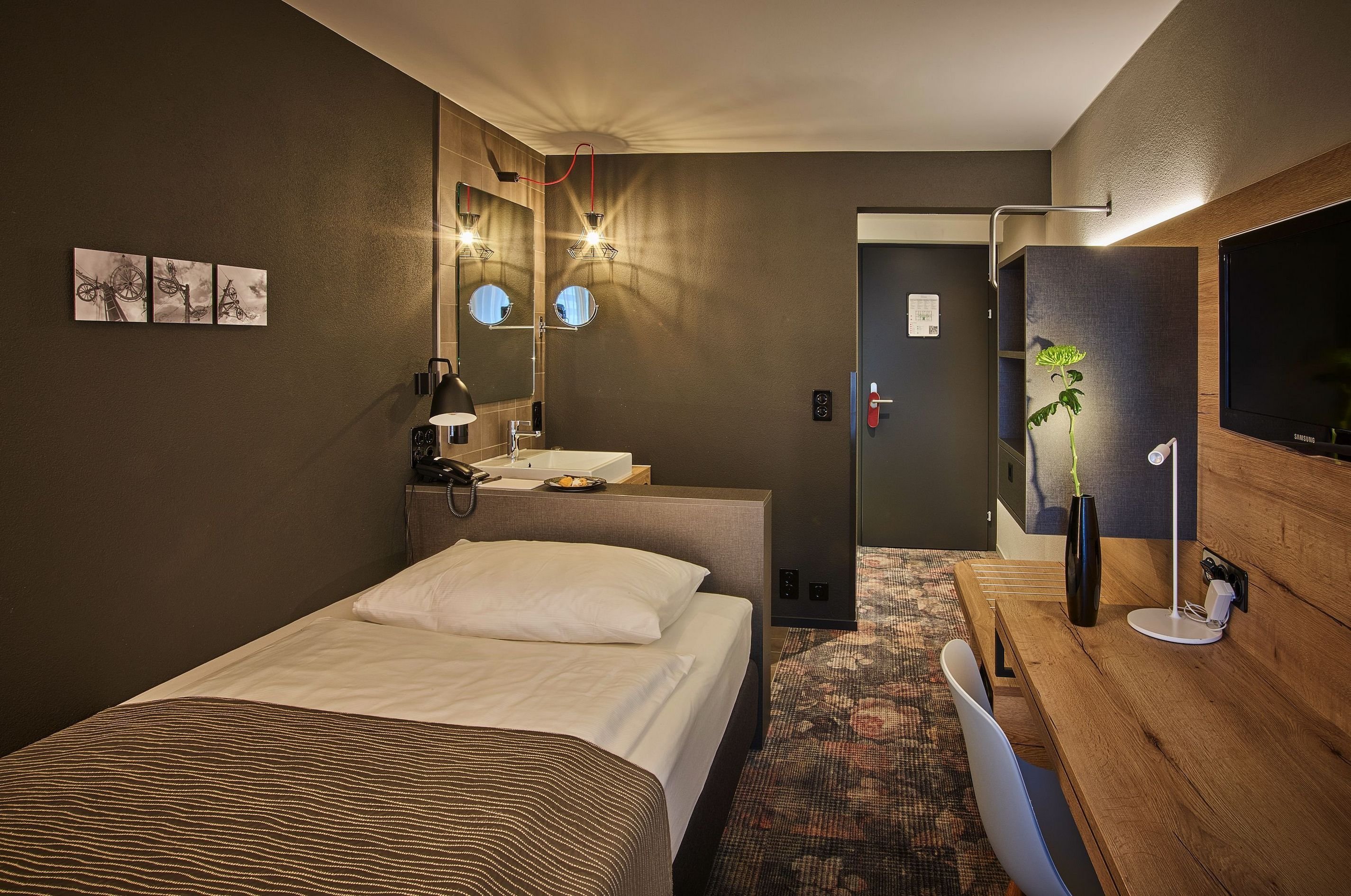 BAXTER HOTEL-guestroom-Small Single Room.jpg