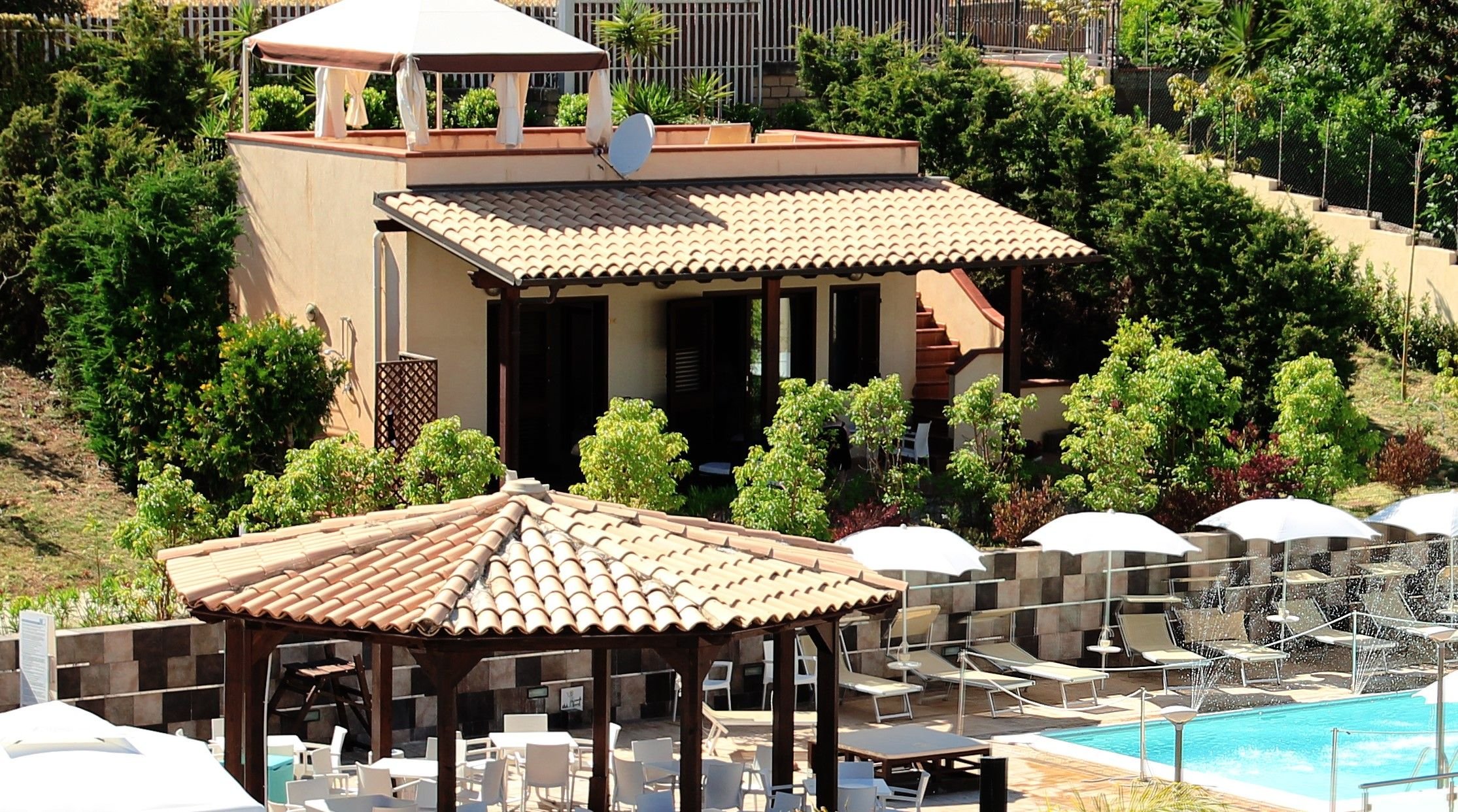AGRIGENTO HOTEL COSTAZZURRA-guestroom-Junior Suite in a villa depend.jpg