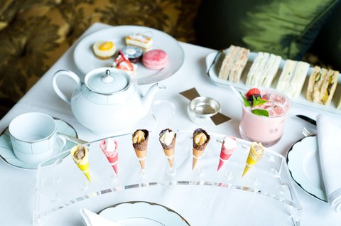 THE DORCHESTER HOTEL - Photo 32