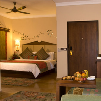 HERITAGE VILLAGE RESORT AN SPA-guestroom-Heritage Grande Room.jpg