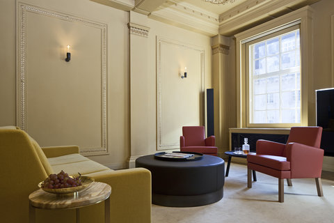 HOTEL CAFE ROYAL - Photo 24