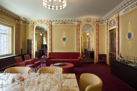 HOTEL CAFE ROYAL - Photo 20