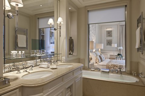 BEAU-RIVAGE PALACE LAUSANNE - Photo 18