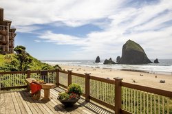  - Hallmark Resort Cannon Beach