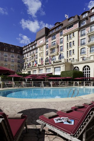 The Swimming Pool