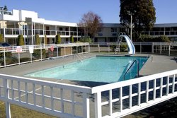  - Grouse Inn North Vancouver