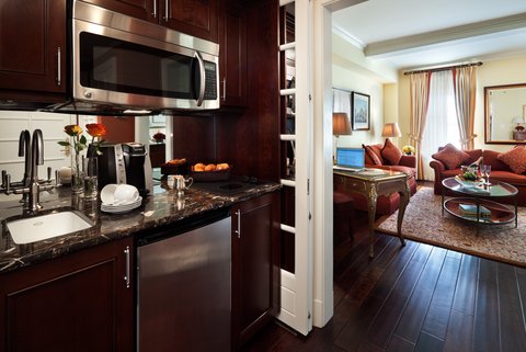 HOTEL PLAZA ATHENEE NEW YORK - Photo 10