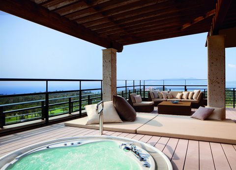 THE RITZ-CARLTON OKINAWA - Photo 25